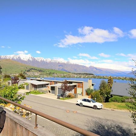 Earnslaw Central Views A Queenstown Bagian luar foto