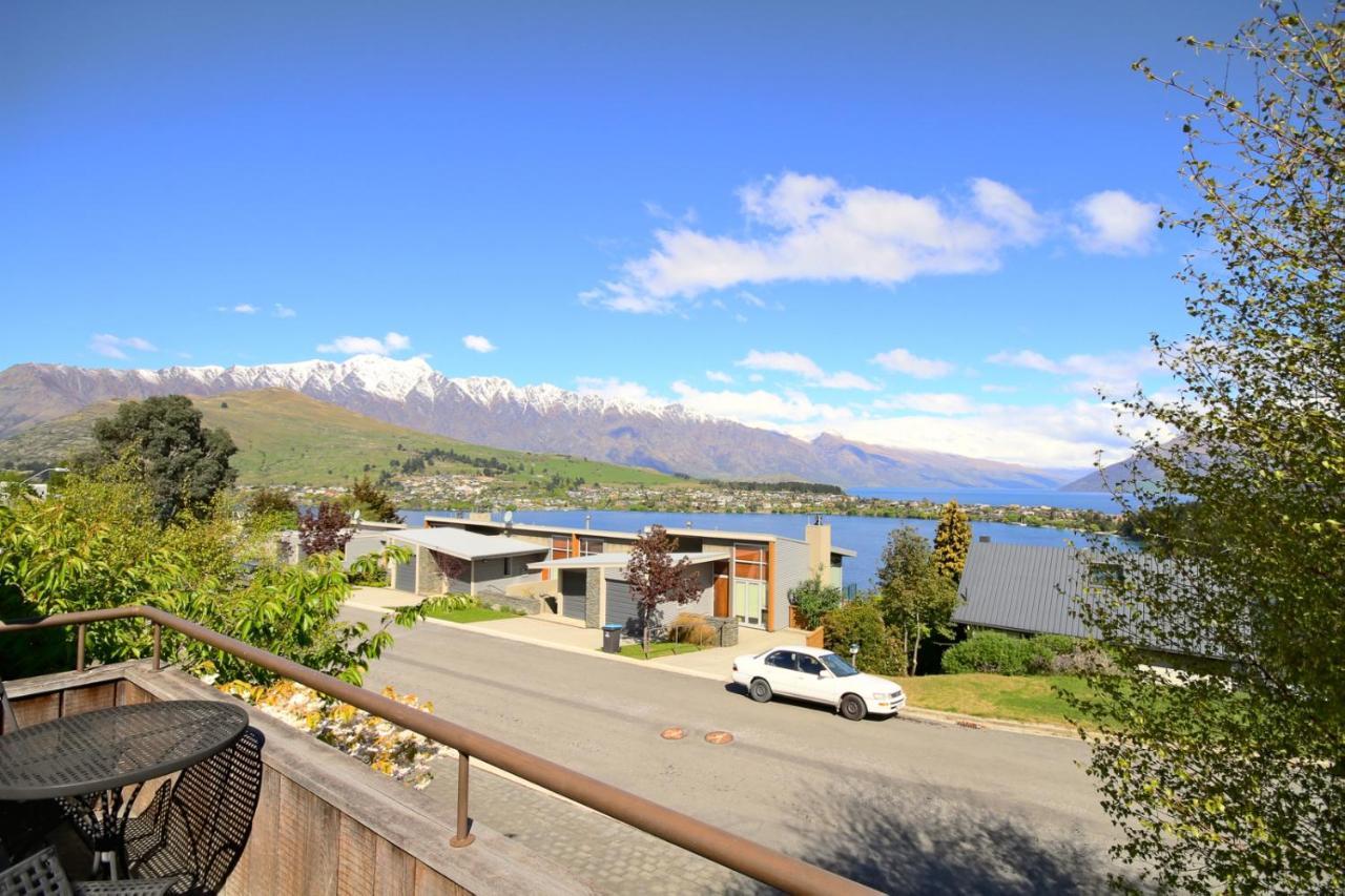 Earnslaw Central Views A Queenstown Bagian luar foto
